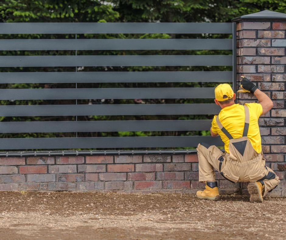Jak Wybrać idealne sztachety na działkę? – Poradnik
