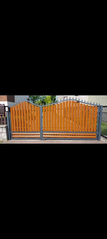 Jak Sztachety Metalowe Rewolucjonizują Świat Ogrodzeń?